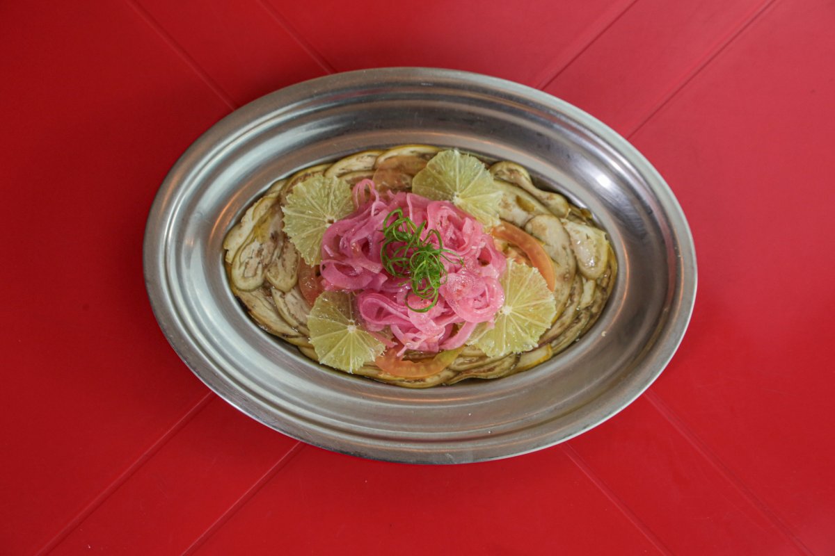 Jiló em Conserva com Limão, Tomate e Cebolinha