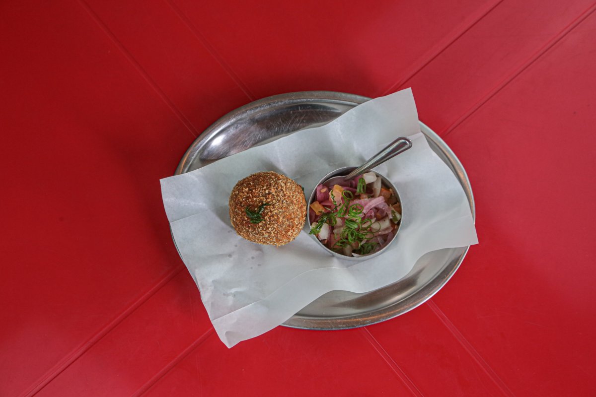 Bolinho de Carne de Panela com Requeijão Moreno